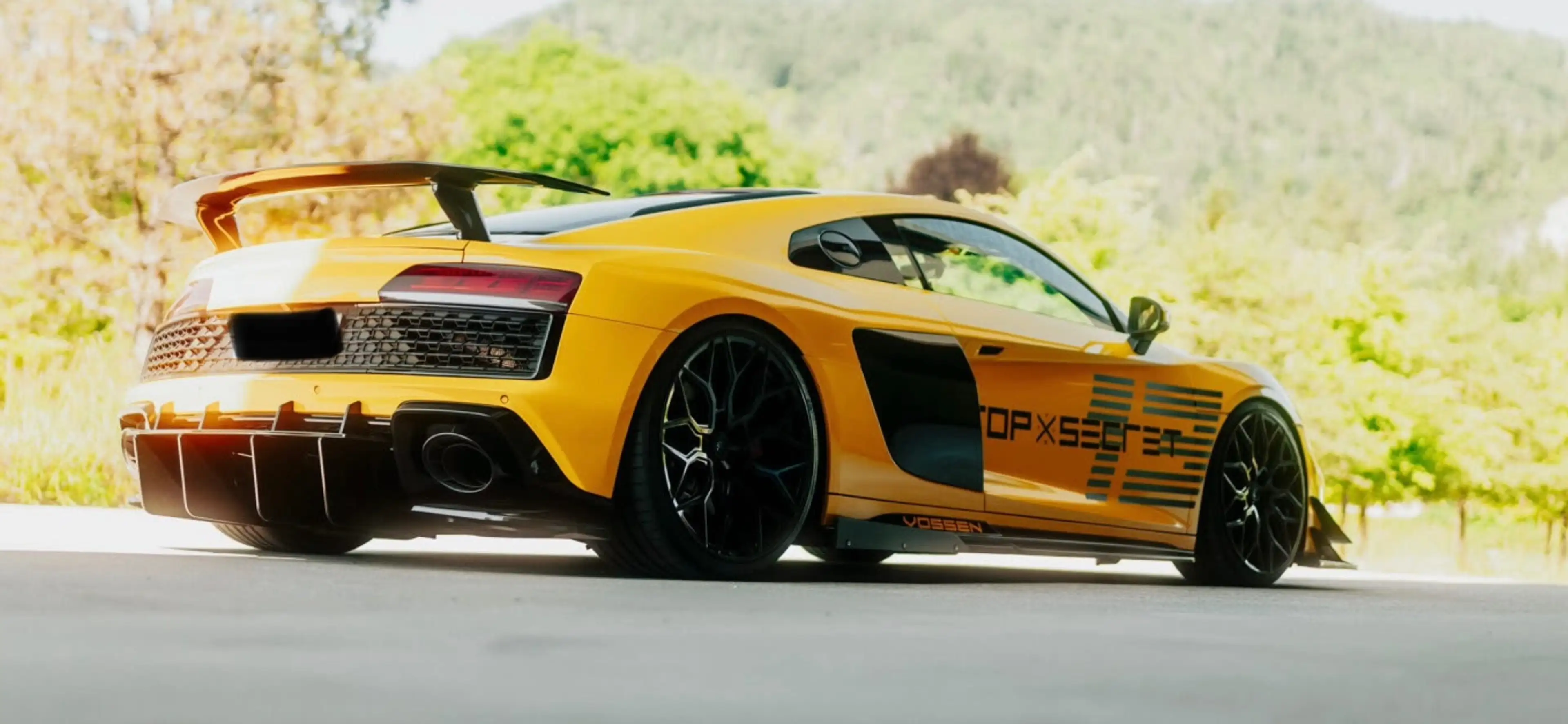 Audi R8 5.2 FSI RWD LED/LASER Bang & Olufsen BODYKIT VOSSEN — photo 2