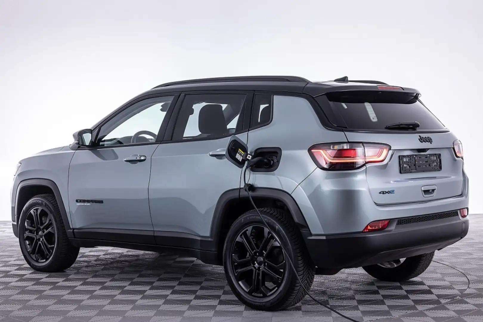 Jeep Compass 4 x e 240 Plug-in Hybrid Upland | Full LED | ECC | Groen - 2