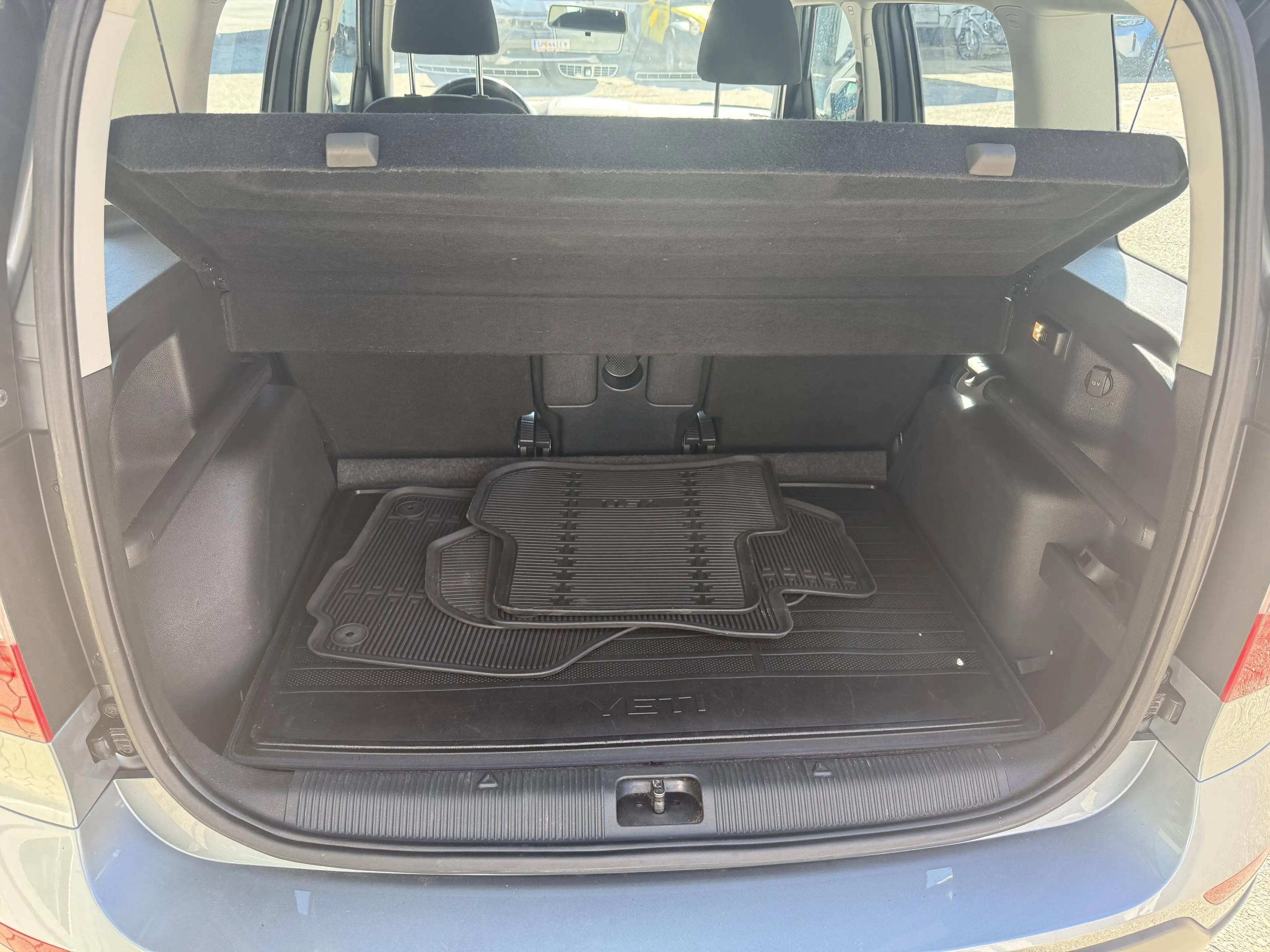 Skoda Yeti 2,0 TDI SCR Ambition Outdoor — photo 8