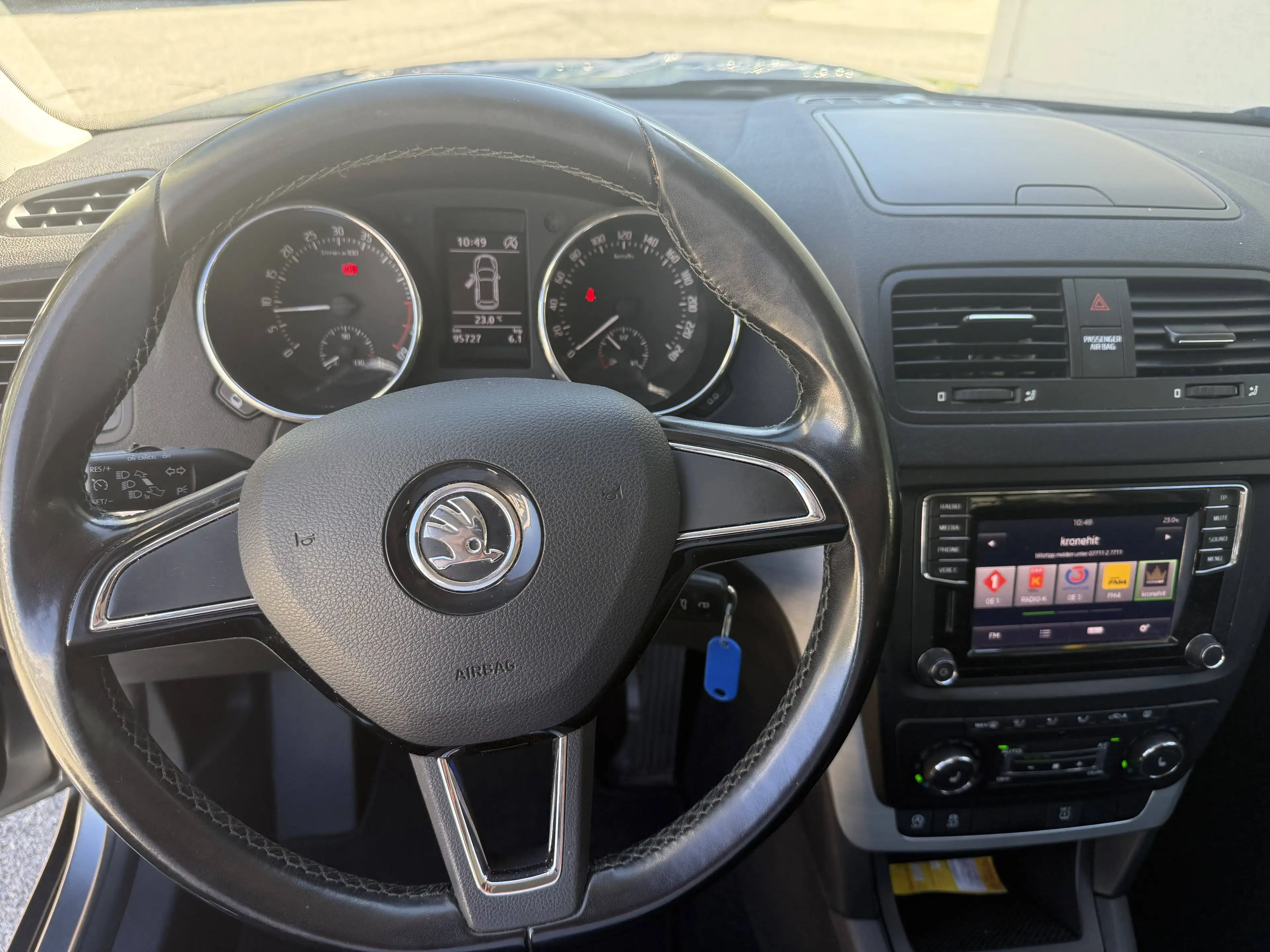Skoda Yeti 2,0 TDI SCR Ambition Outdoor — photo 11