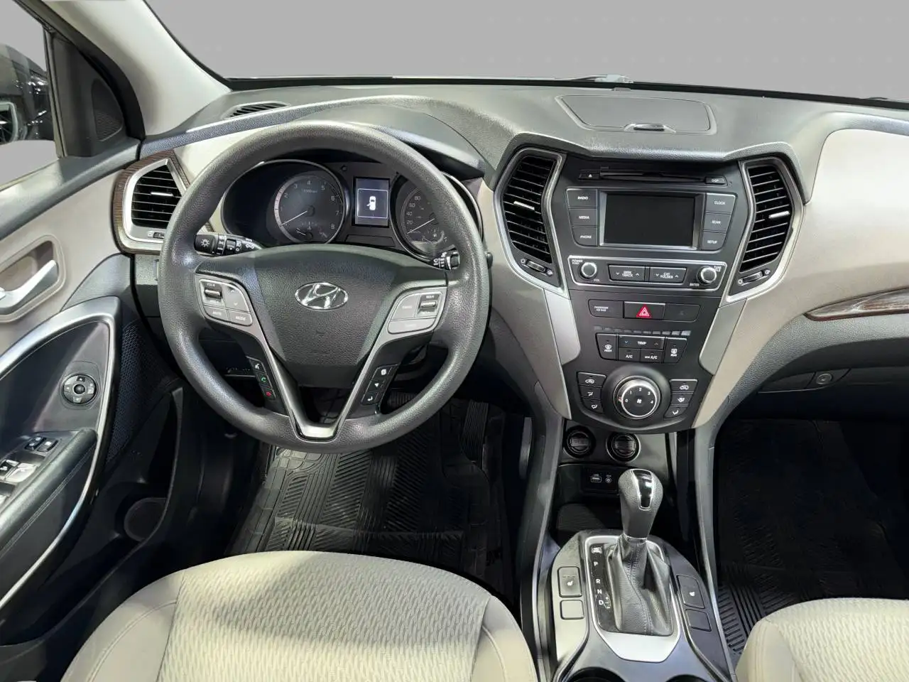 Hyundai SANTA FE снимка Hyundai SANTA FE