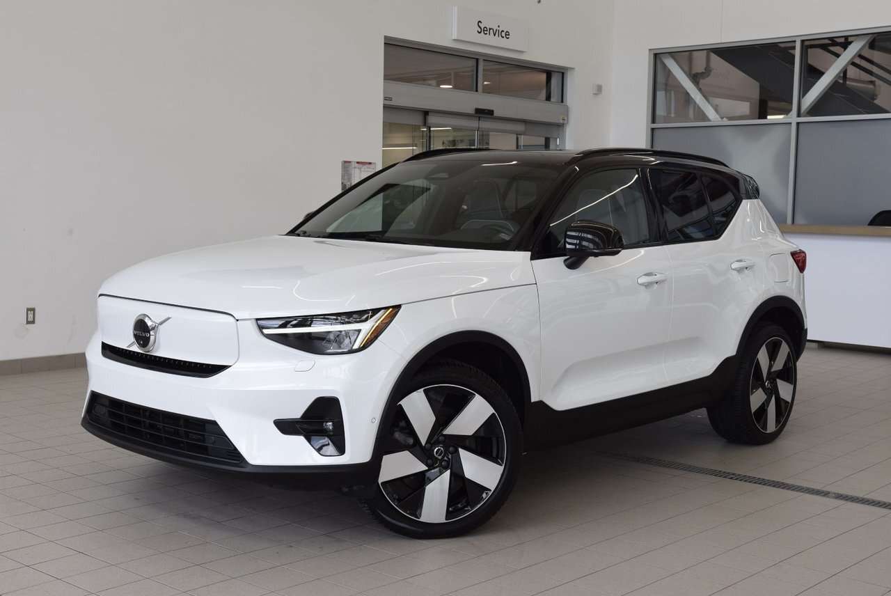 2023 Volvo XC40 ULTIMATE+LED+TOIT+AWD+HARMAN ULTIMATE+LED+TOIT+AWD