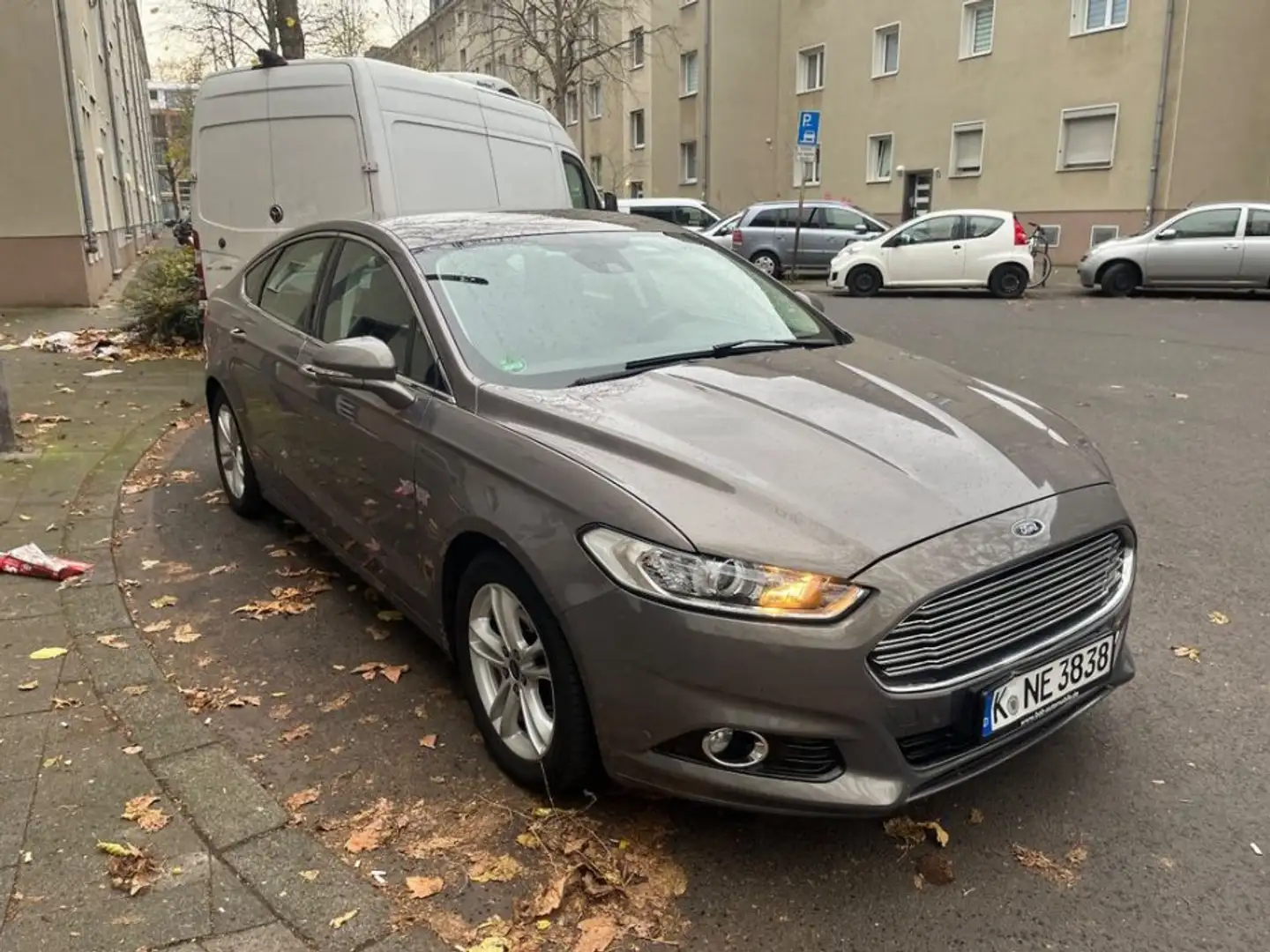 Ford Mondeo Mondeo 1.5 EcoBoost Start-Stopp Autom. Titanium Bronze - 2