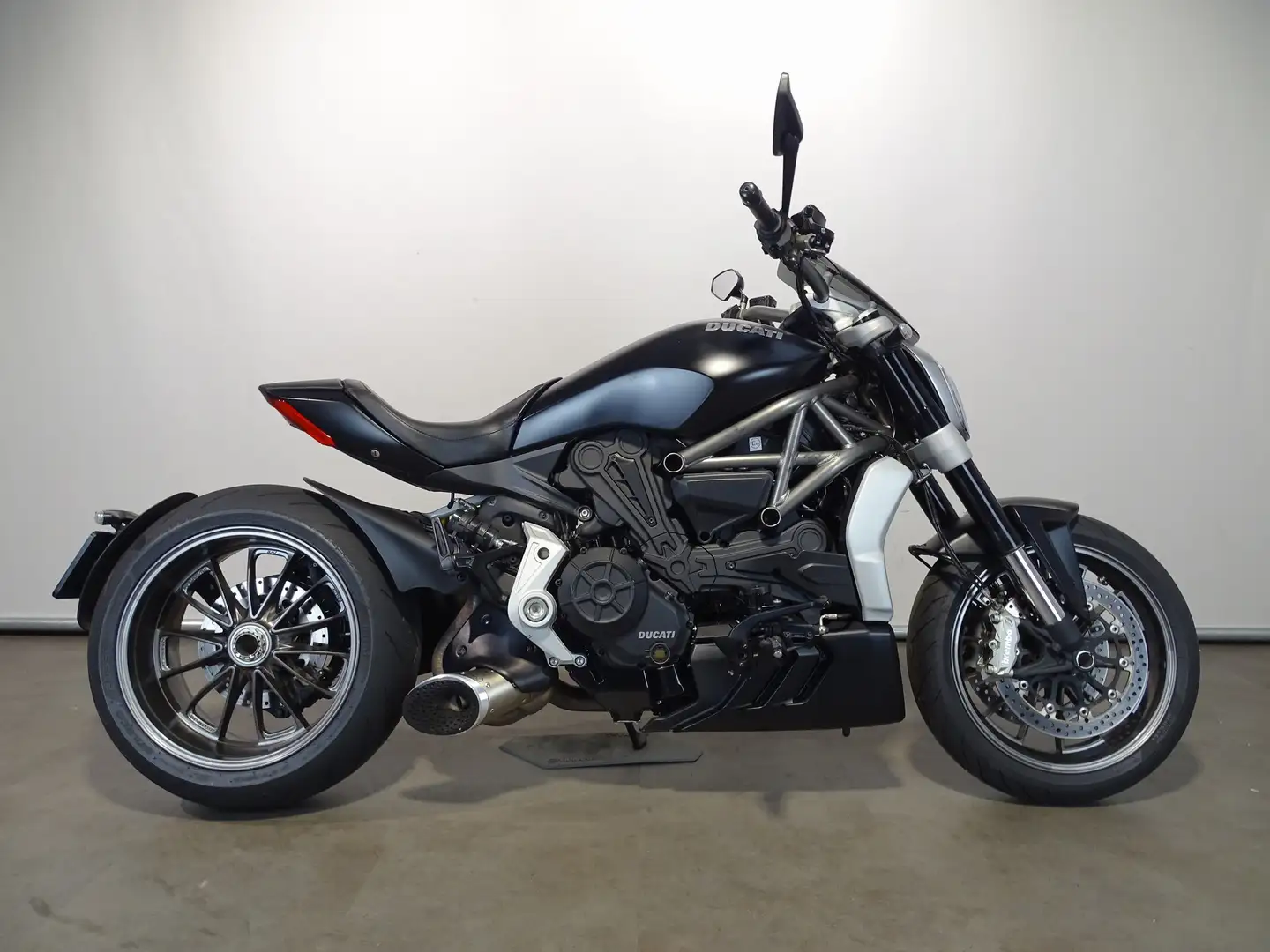Ducati XDiavel Zwart - 1