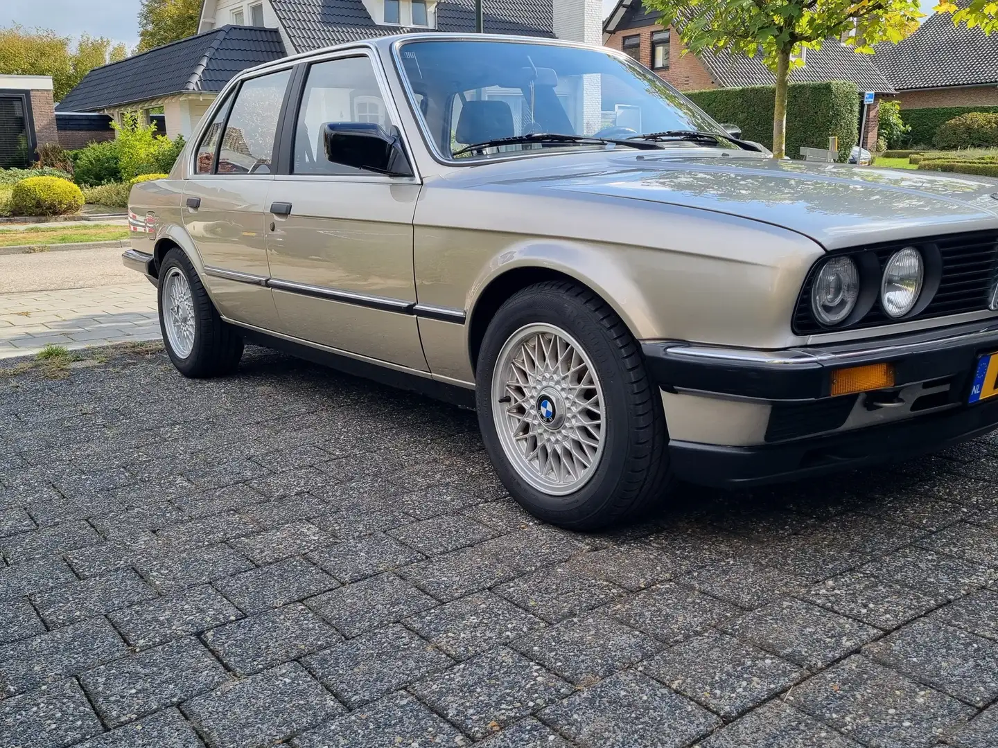 BMW 316 M44B19 Бронзовий - 2