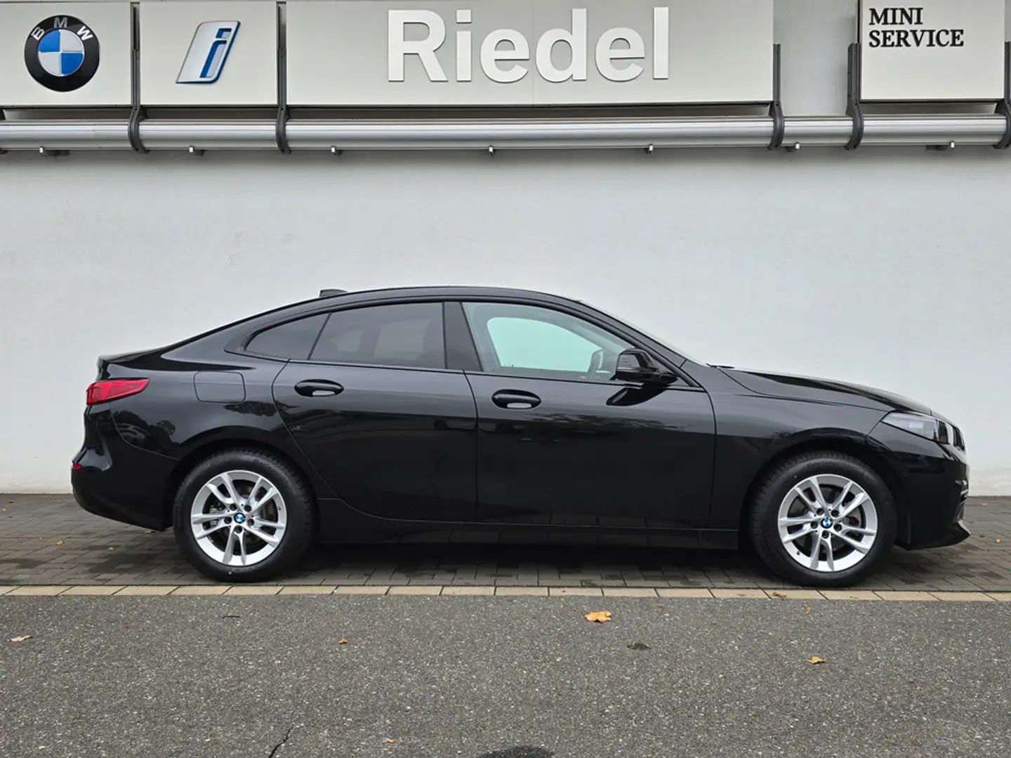 BMW 218 i Gran Coupe Sport Line Pano*HiFi*adapLED*SHZ Noir - 2