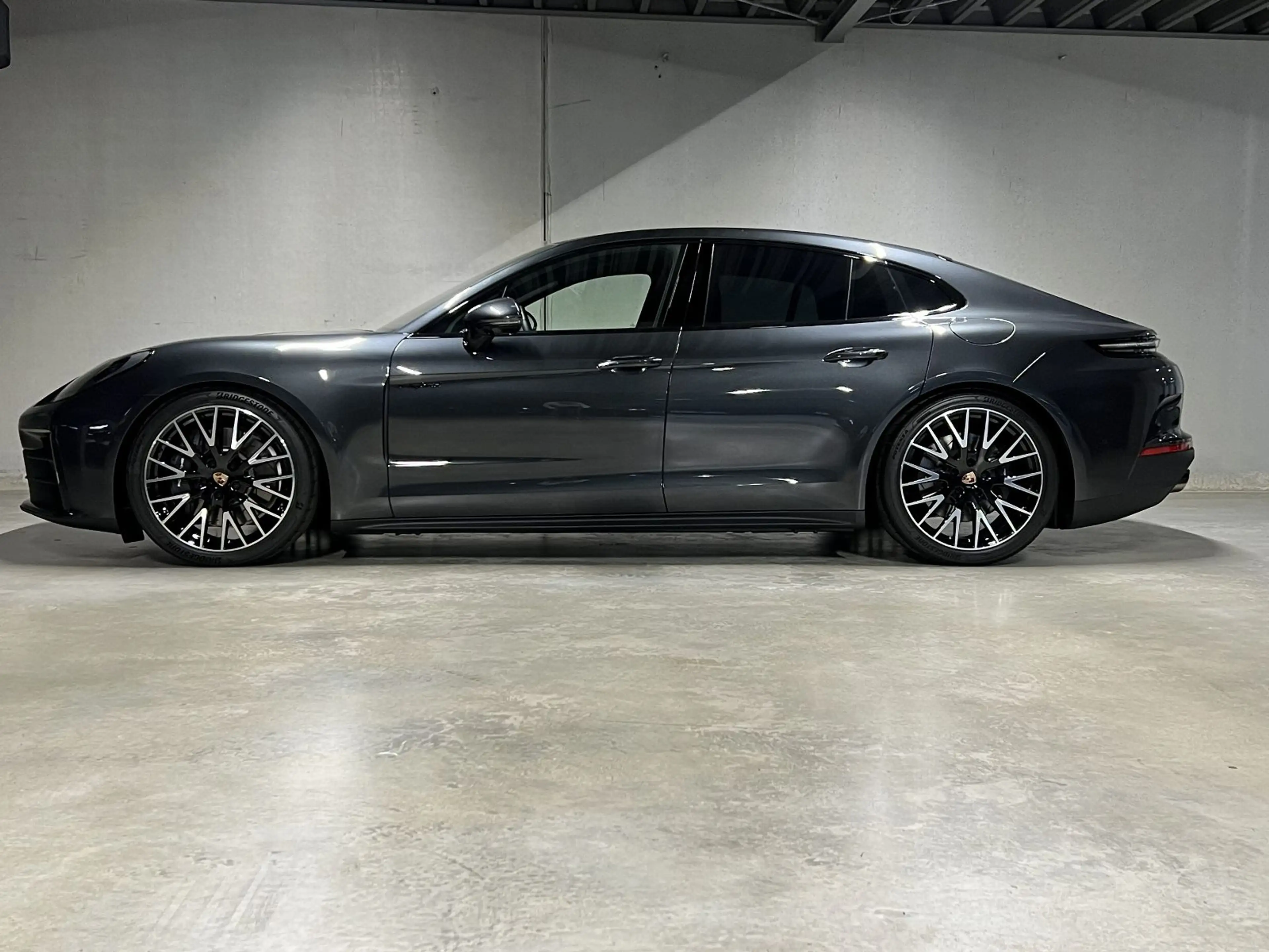 Porsche Panamera 4 E-Hybrid | Panorama | InnoDrive | — photo 3