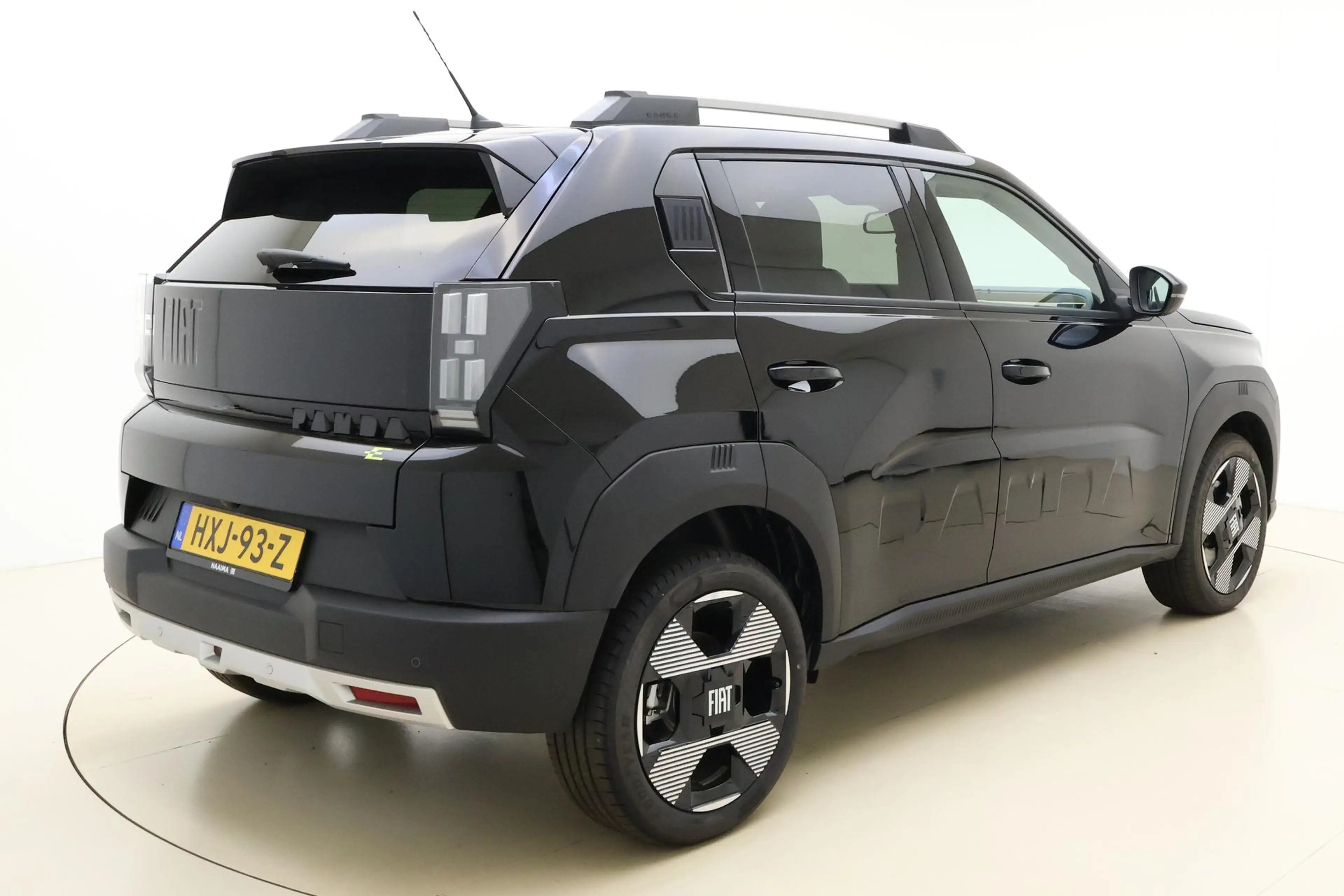 Fiat Grande Panda La Prima 11 kW 44 kWh | DEMO | NIEUW MODEL | Navi — photo 2