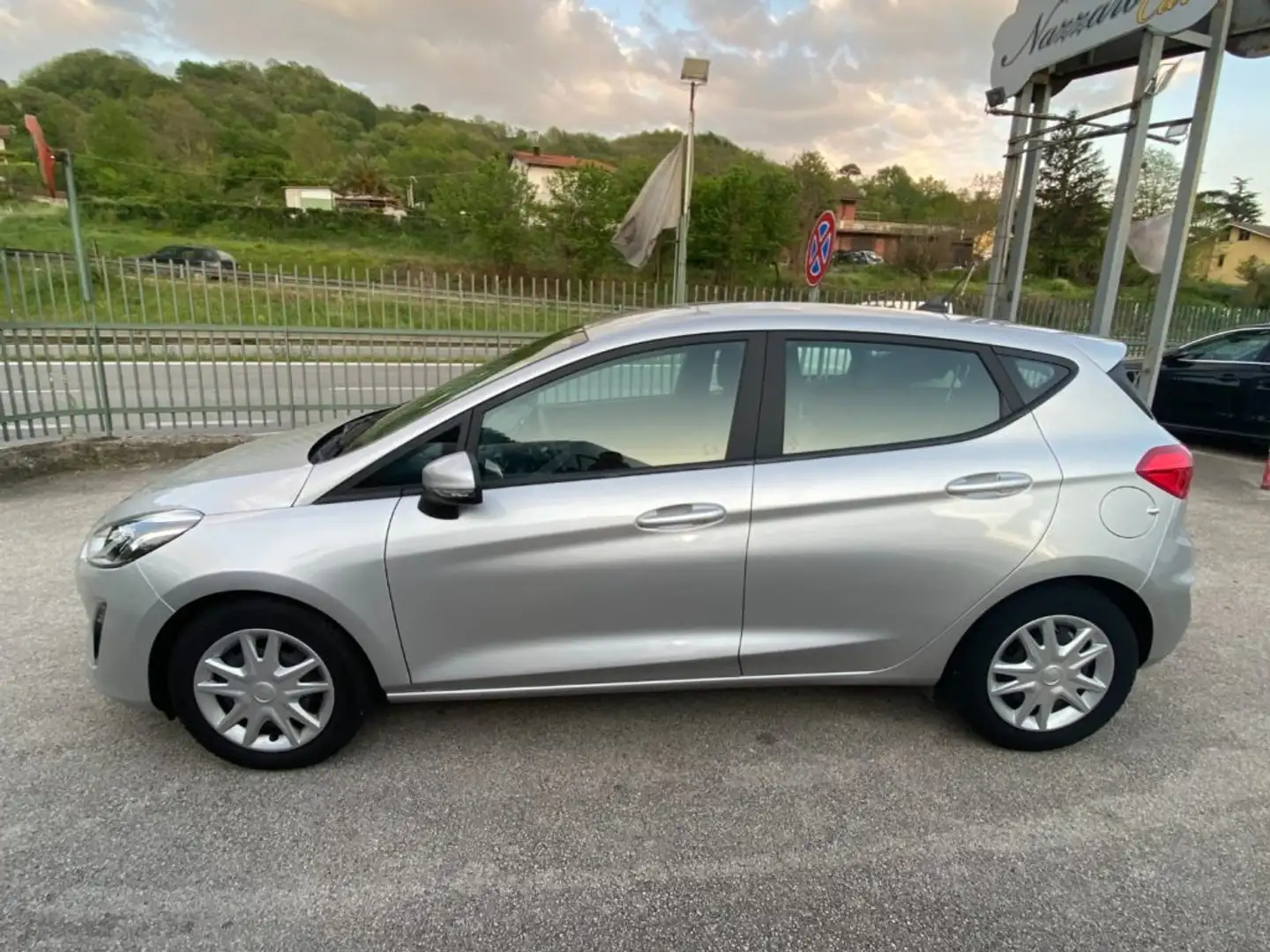 Ford Fiesta *PREZZO SHOCK* 1.0 Ecoboost 95 CV 5 porte Business Argent - 2
