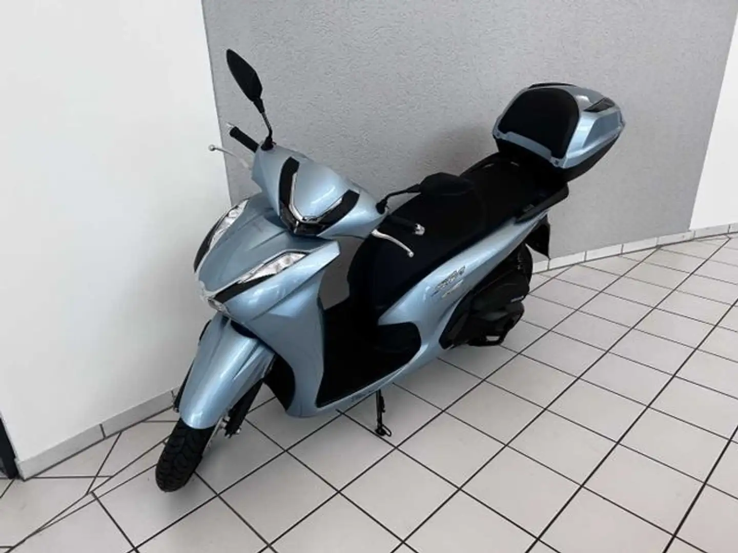 Honda SH 350i Top Case Blue - 1