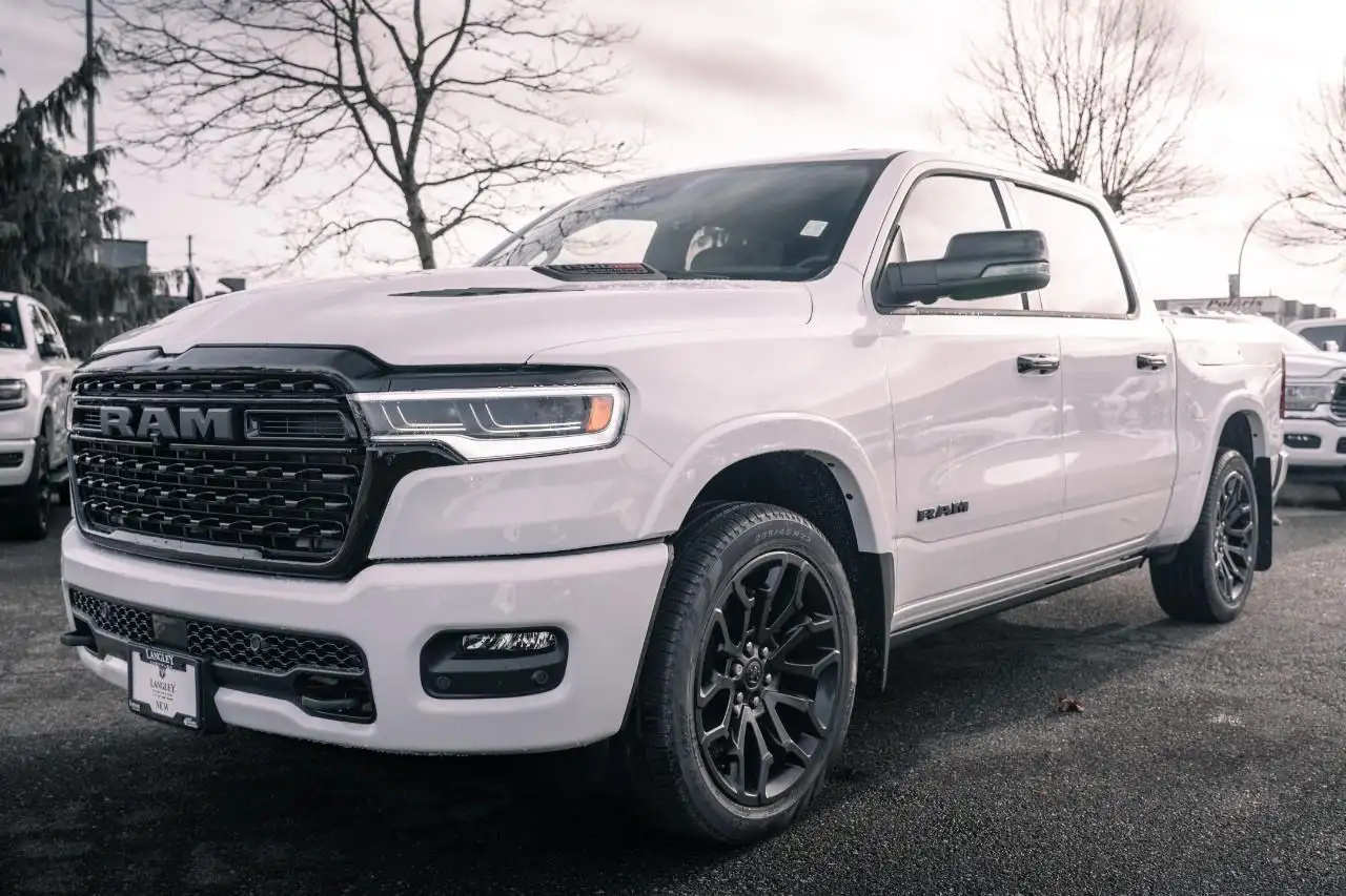 RAM 1500 снимка RAM 1500