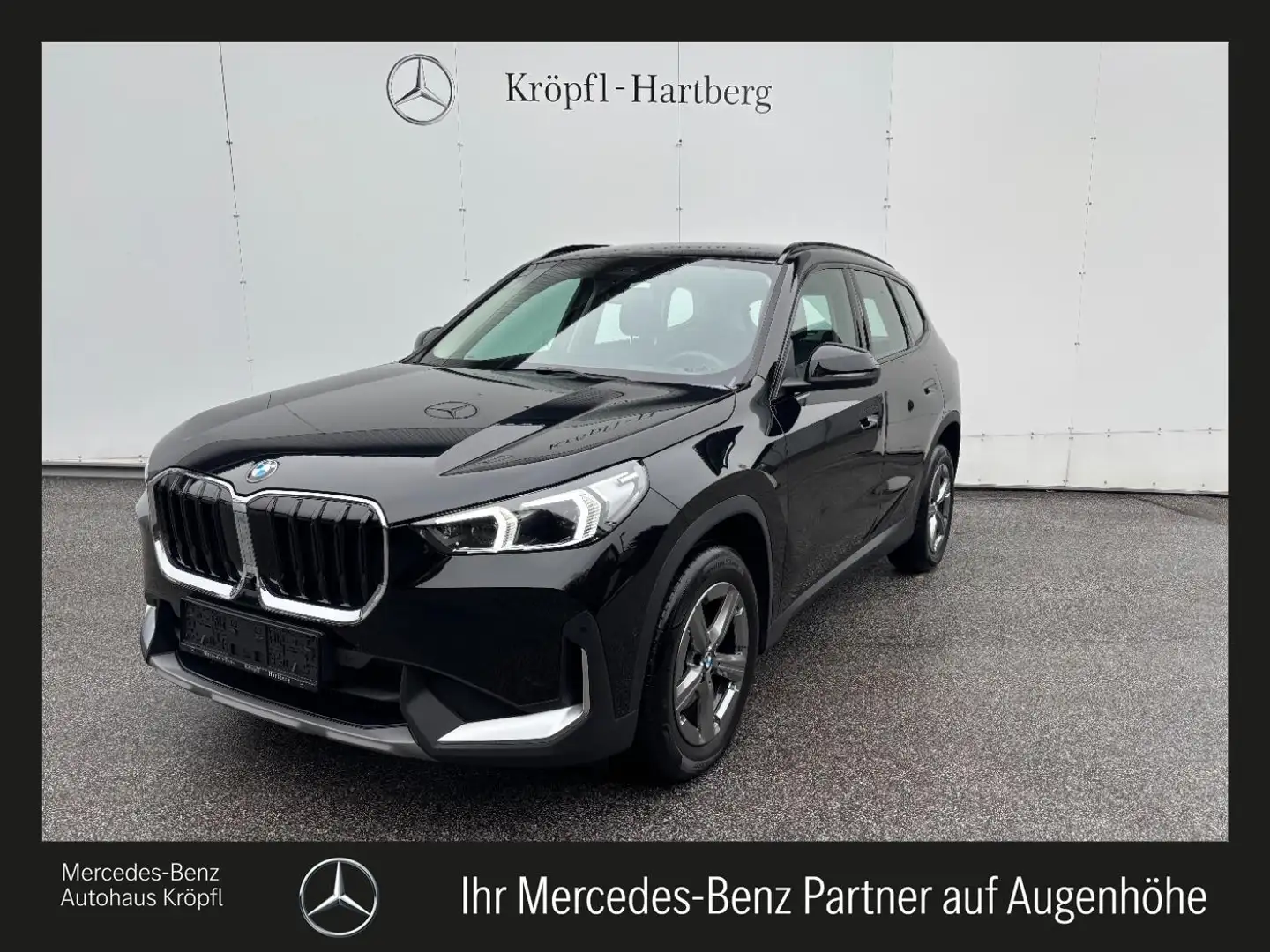 BMW X1 xDrive 20d AUT Schwarz - 1