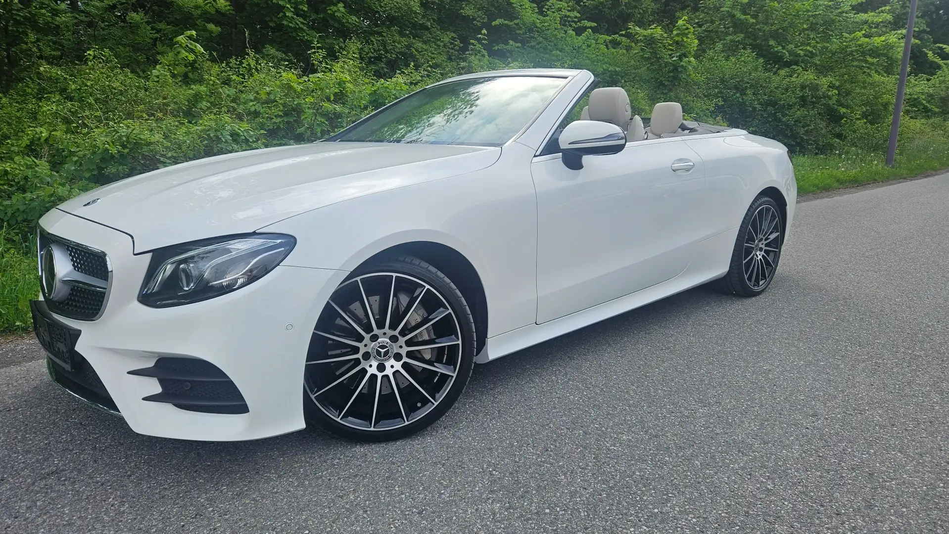 Mercedes-Benz E 450 E 450 4Matic AMG Line, wie NEU ! Weiß - 2