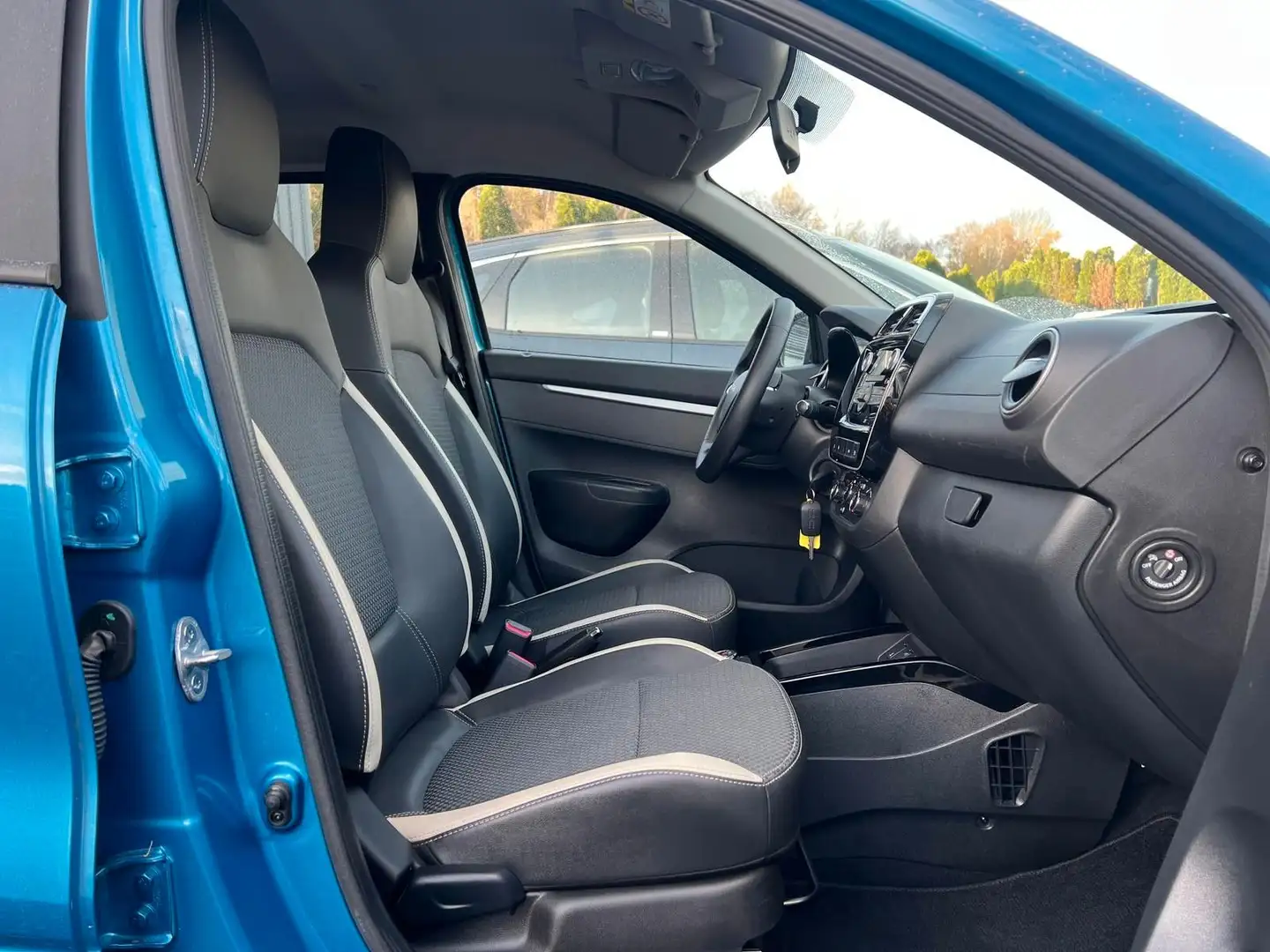 Dacia Spring SPRING-ELECTRIC-LEDER-KLIMA-AUTOMATIK Bleu - 2