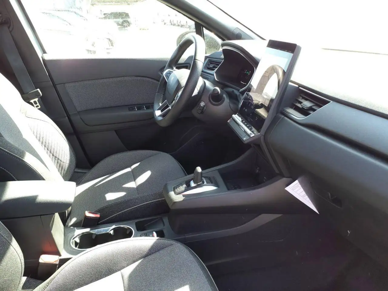 Renault Captur — photo 4