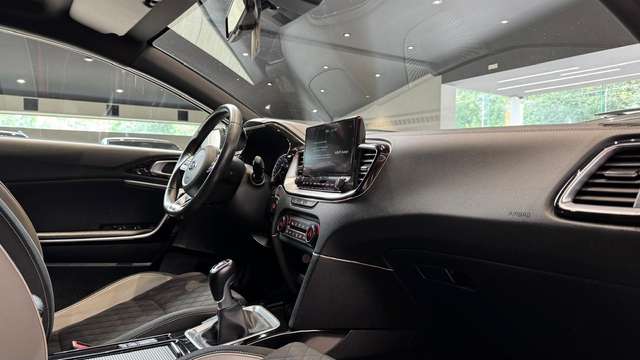 Kia ProCeed / pro_cee'd — photo 15