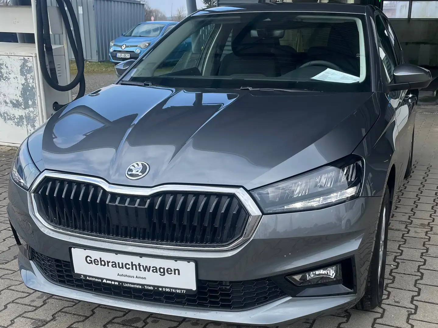Skoda Fabia 1.0 TSI Selection Grau - 2