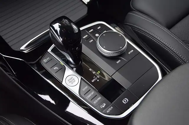 BMW X3 view 6