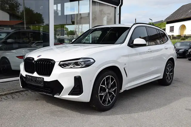 BMW X3 view 2