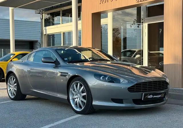 Aston Martin DB9 5.9 V12 457 ch Coupé Touchtronic2