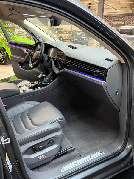 Volkswagen Touareg Atmosphere 4Motion virtual Memory AHK — photo 15
