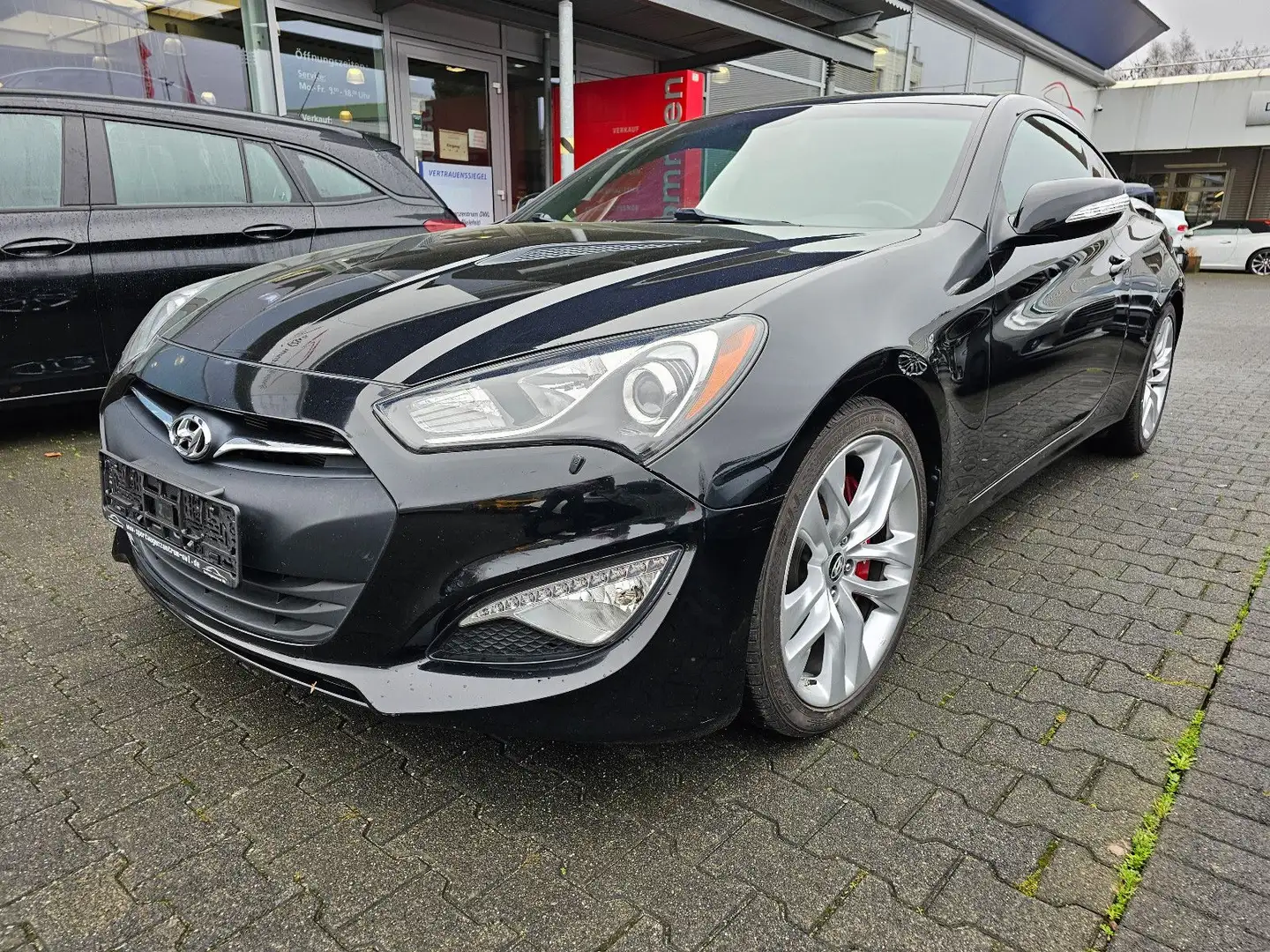 Hyundai Genesis 3.8 V6 GDi HTRAC R-SPEC Automatik crna - 1