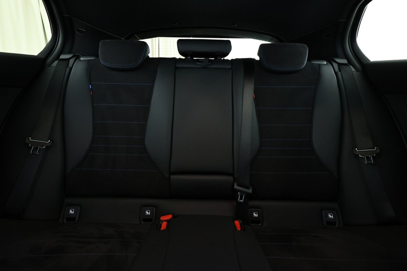 BMW 118 d M Sport|ACC|ad.LED|SHZG|ParkAss+Kamera|NAV ACC L — photo 15