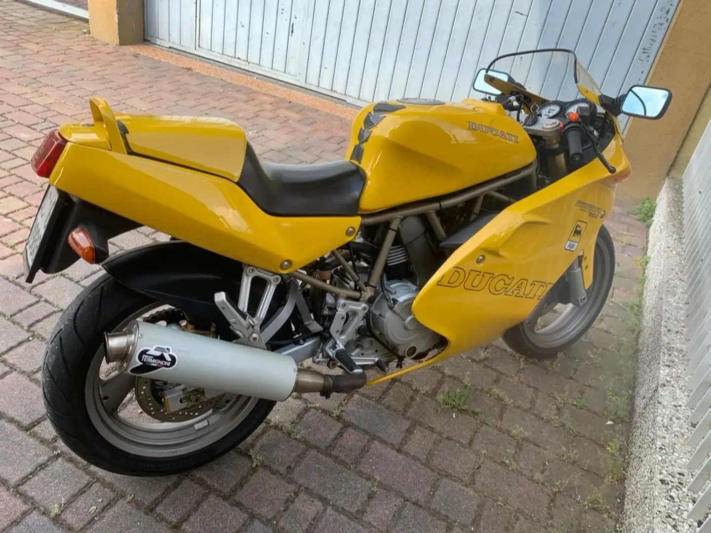 Ducati 600 SS Giallo - 2