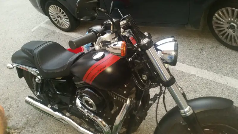 Harley-Davidson Dyna Fat Bob - foto 7