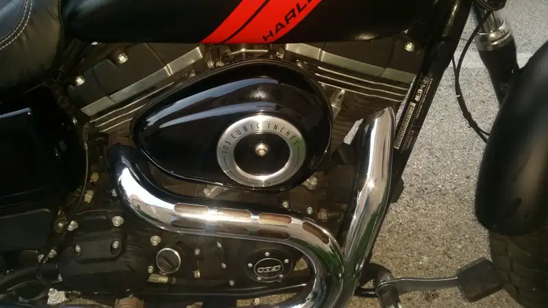 Harley-Davidson Dyna Fat Bob - foto 2