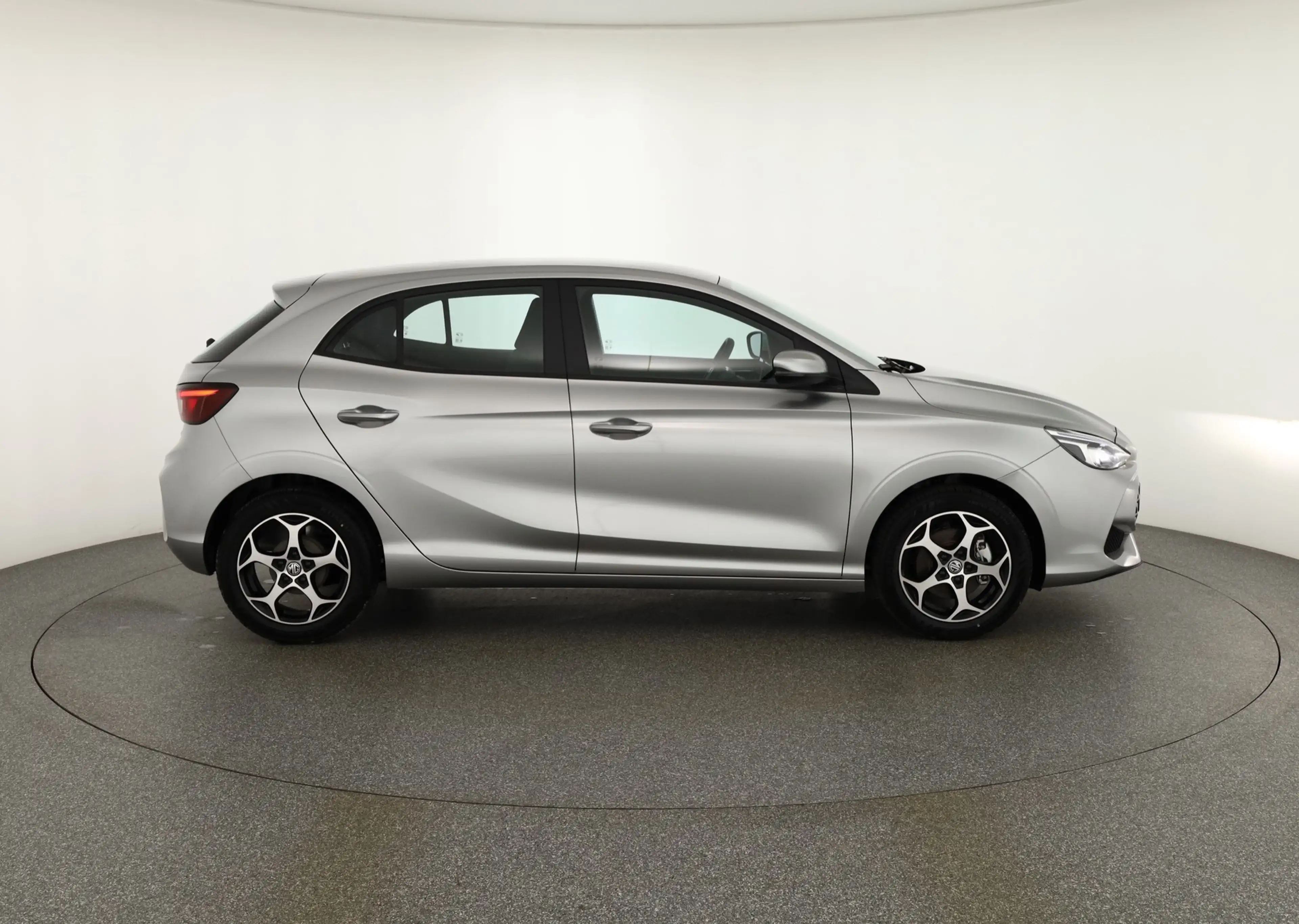 MG MG3 1.5 LED Navi Kamera — photo 6
