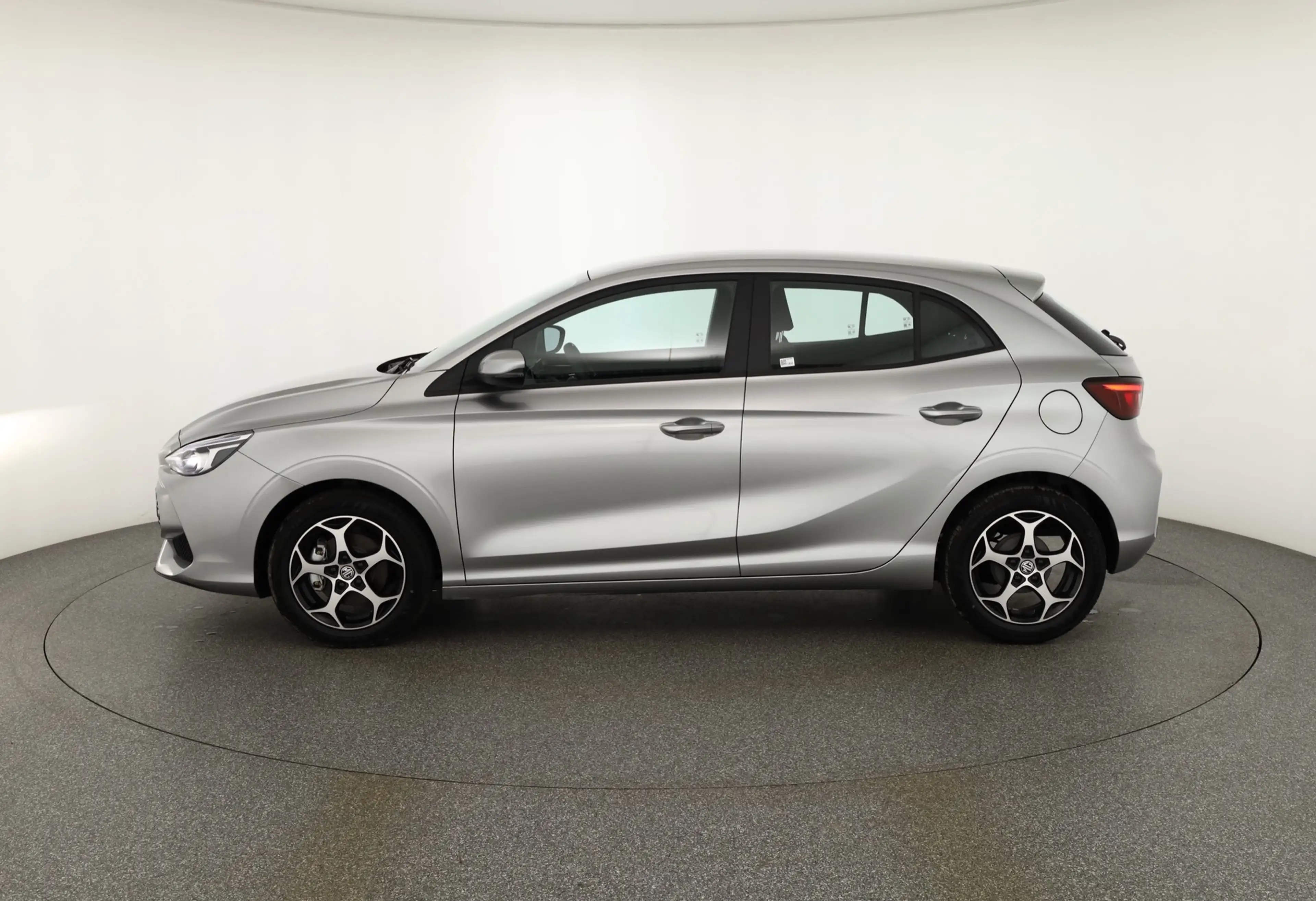 MG MG3 1.5 LED Navi Kamera — photo 2