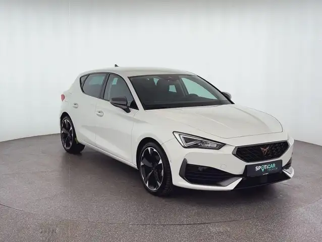 Cupra Leon view 3