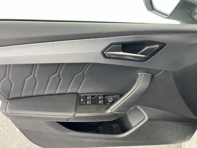 Cupra Leon view 10