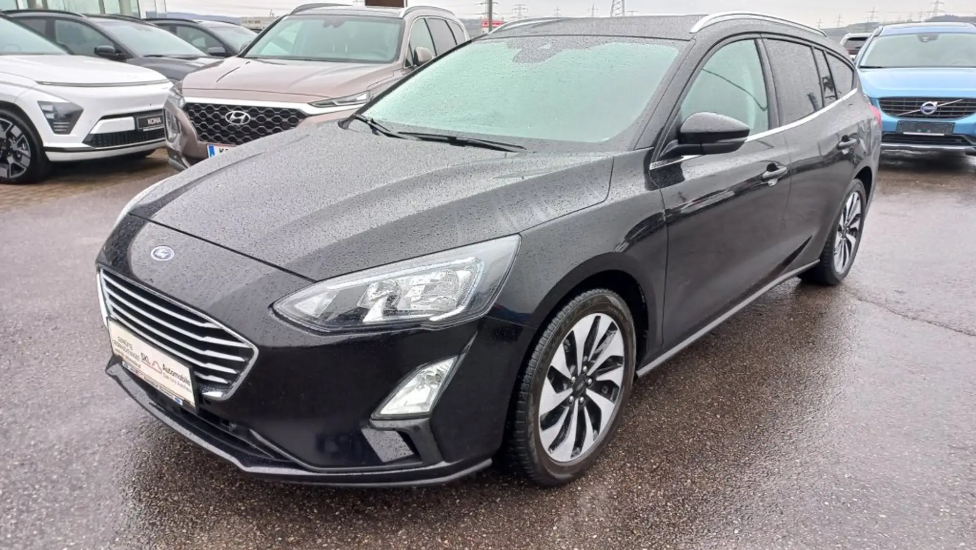 Ford Focus Kombi 1,0 EcoBoost Cool & Connect Zwart - 1