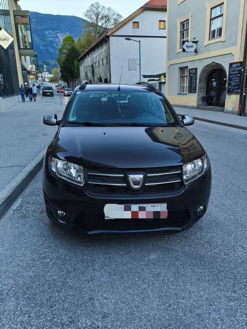 Dacia Logan Celebration Schwarz - 1