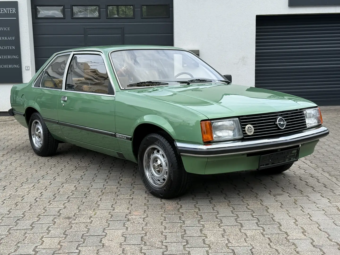 Opel Rekord 2.0l Berlina Groen - 2
