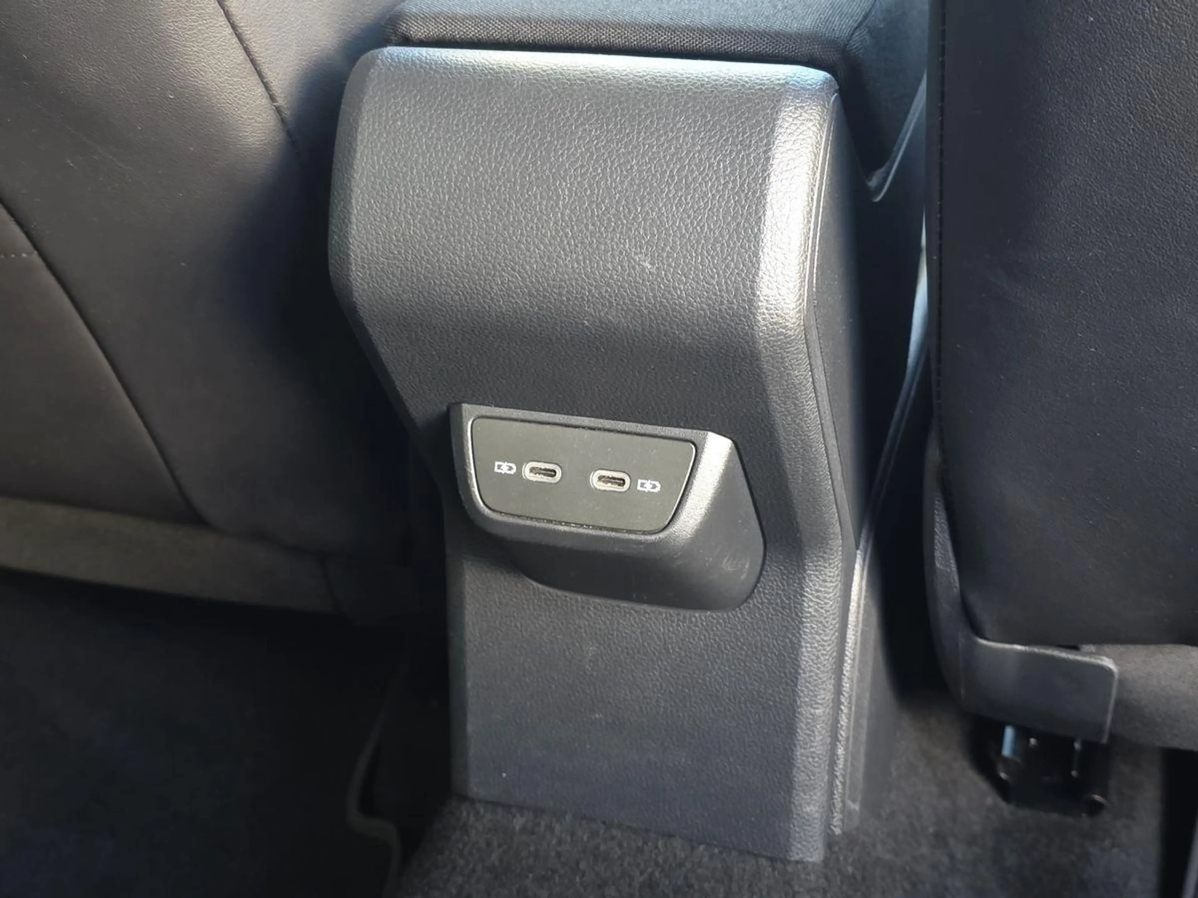 Volkswagen Polo 1.0 TSI MATRIX T-LEDER ACC V-COCK R-KAM SPUR — photo 12