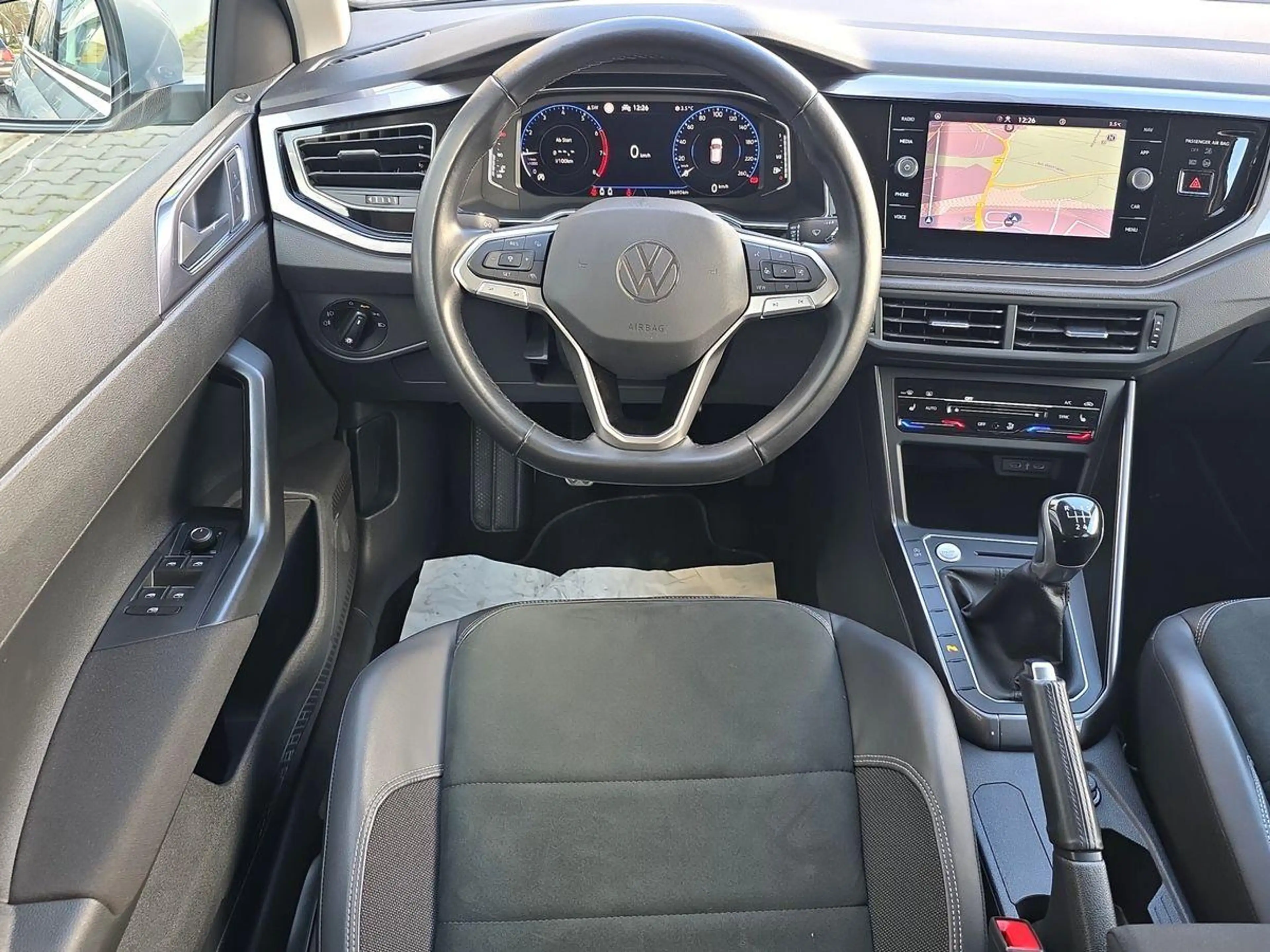 Volkswagen Polo 1.0 TSI MATRIX T-LEDER ACC V-COCK R-KAM SPUR — photo 14