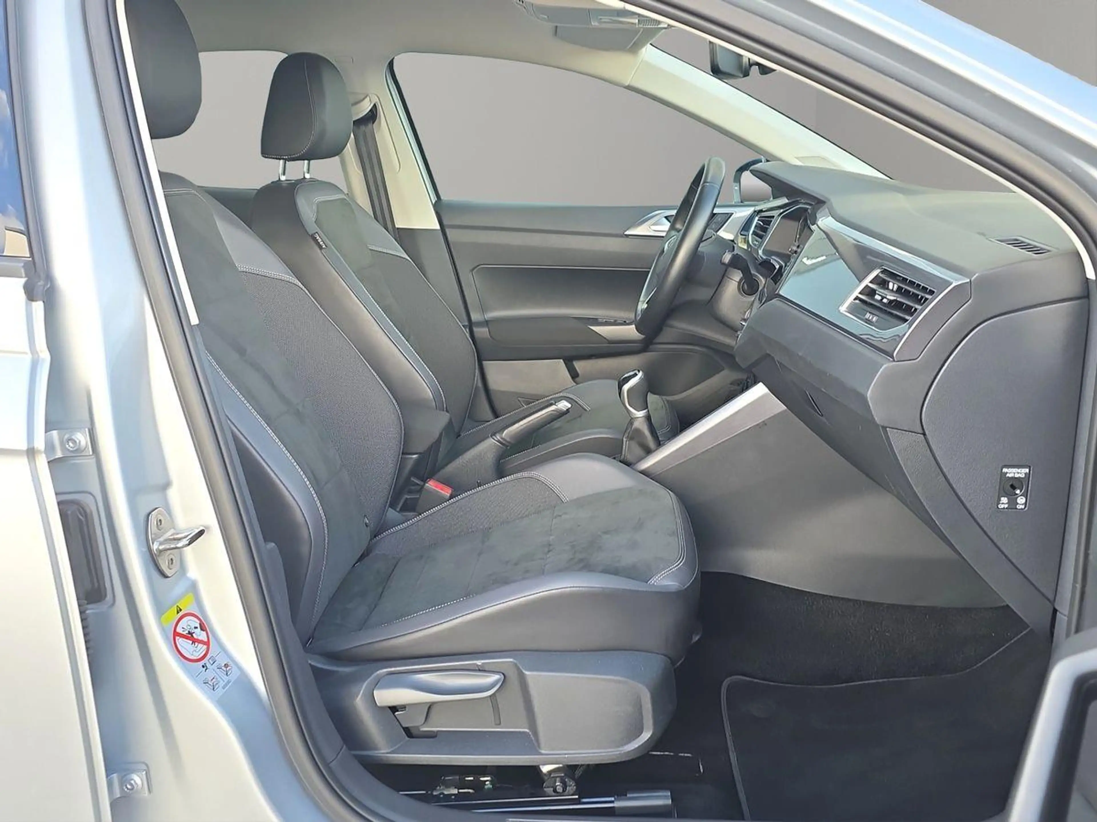 Volkswagen Polo 1.0 TSI MATRIX T-LEDER ACC V-COCK R-KAM SPUR — photo 9