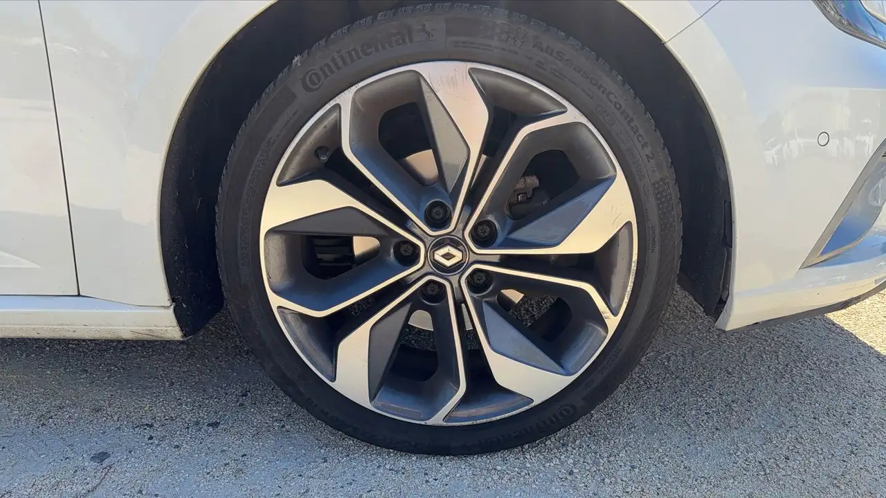 Renault Megane Berline — photo 17