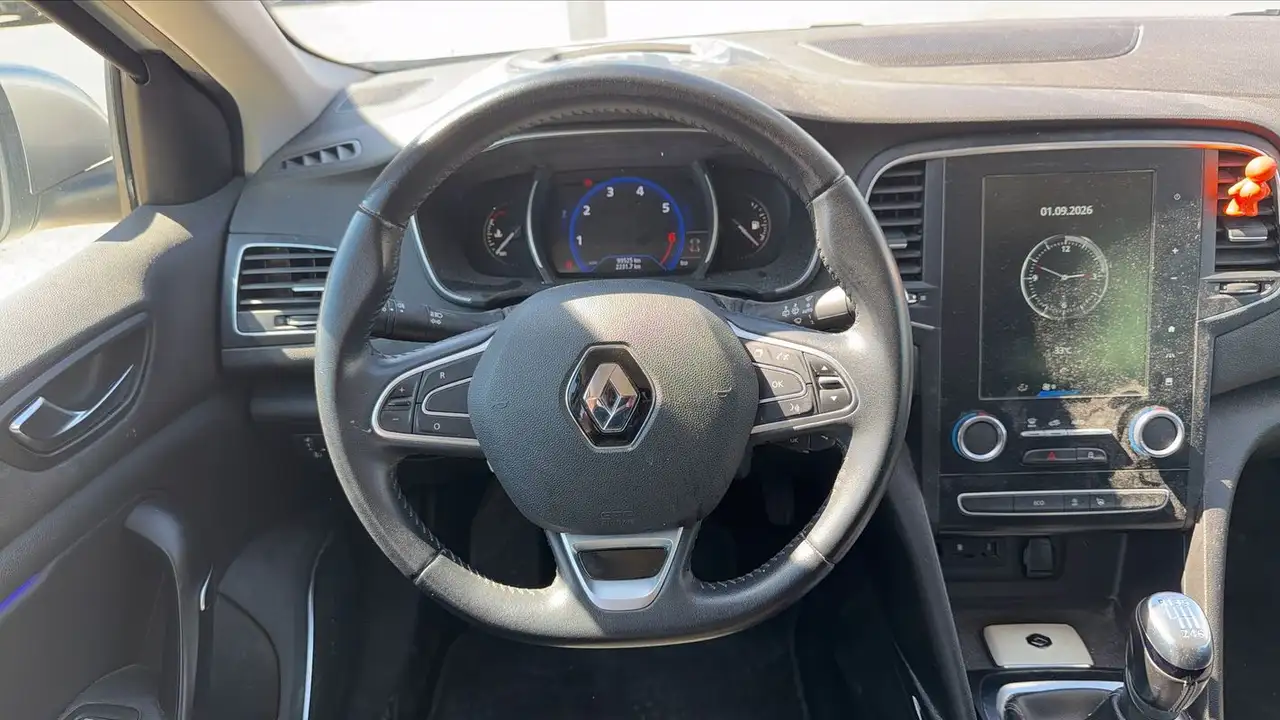 Renault Megane Berline — photo 22