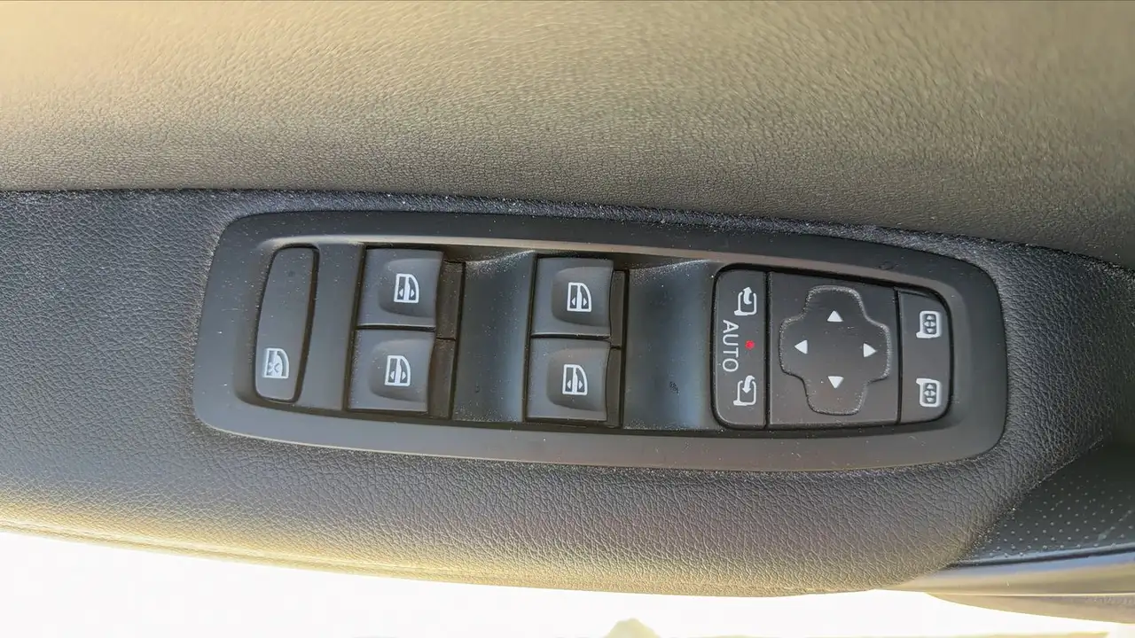 Renault Megane Berline — photo 26
