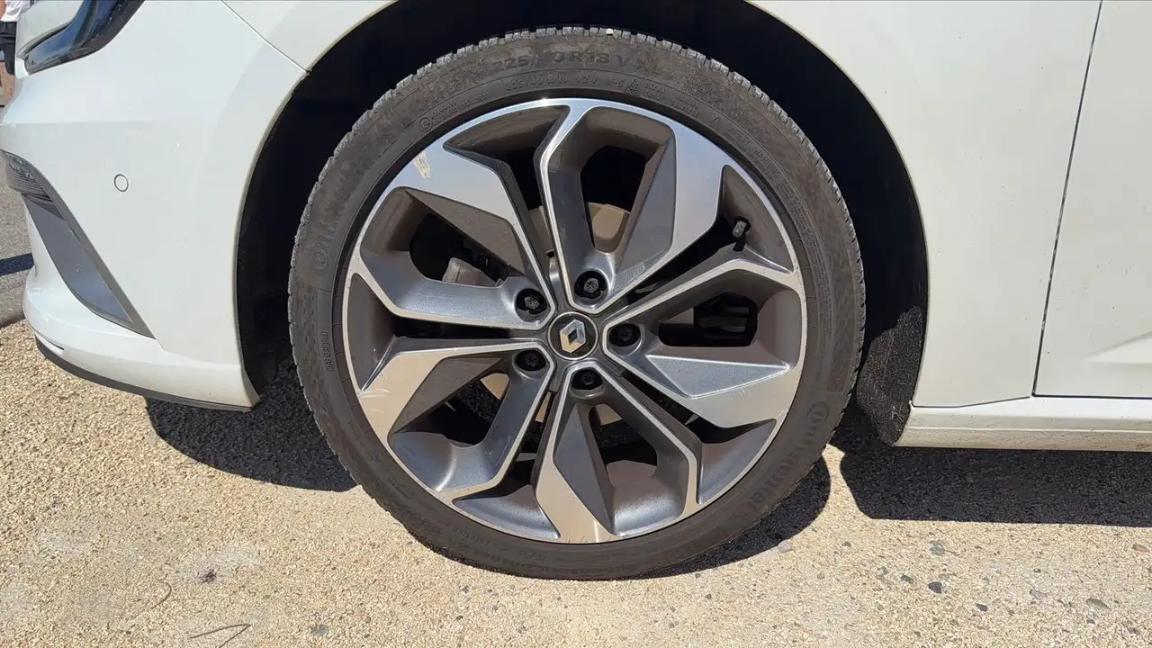 Renault Megane Berline — photo 18