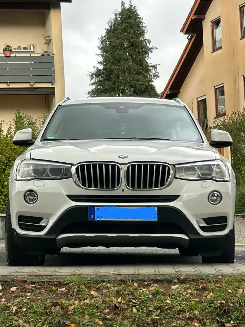 BMW X3 X3 sDrive18d Aut. xLine Weiß - 2