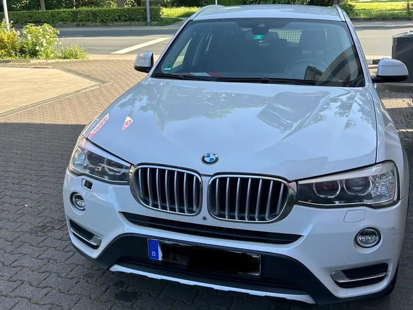 BMW X3 X3 sDrive18d Aut. xLine Weiß - 1