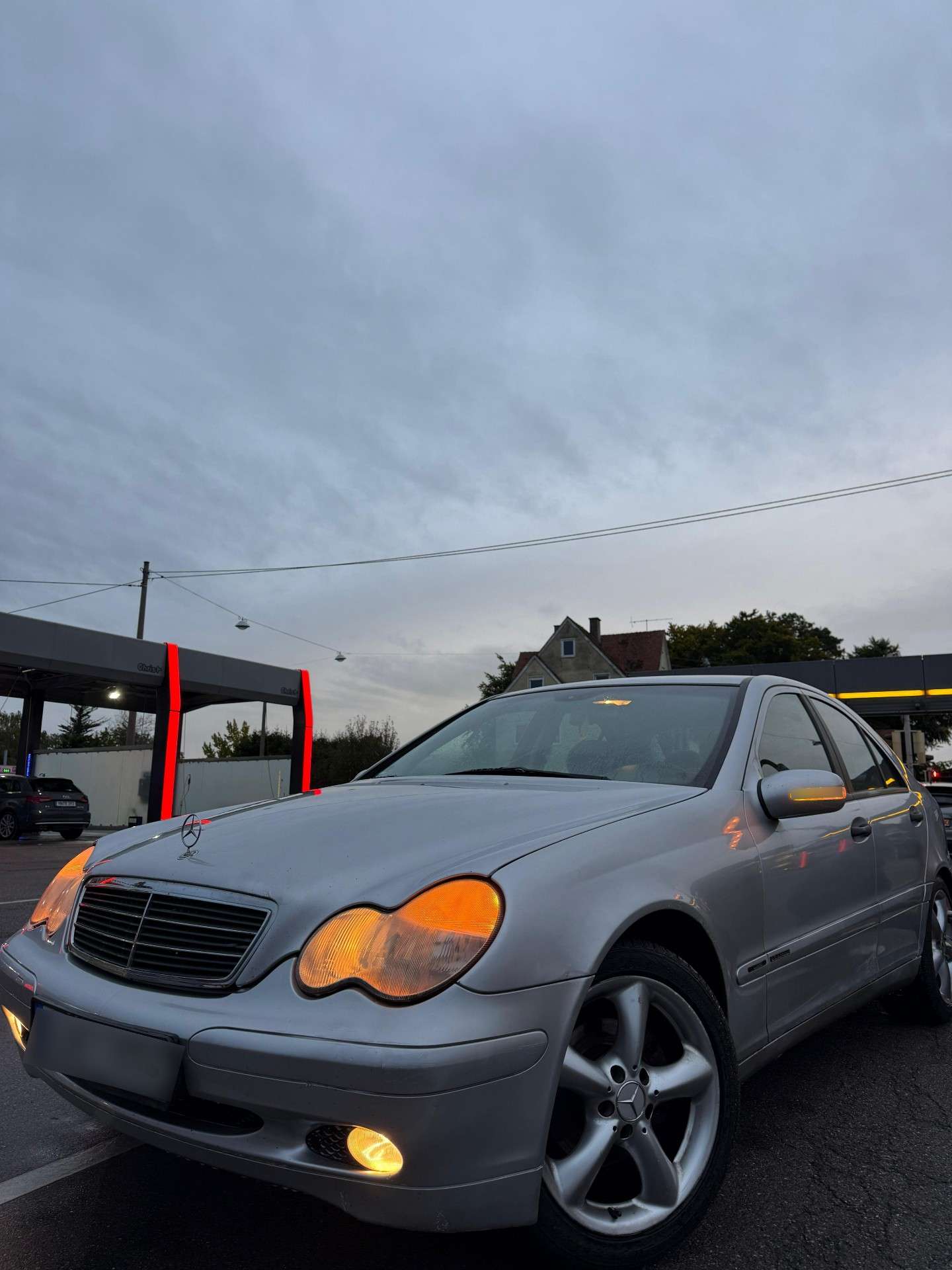 Second hand Mercedes Benz C-Class 200