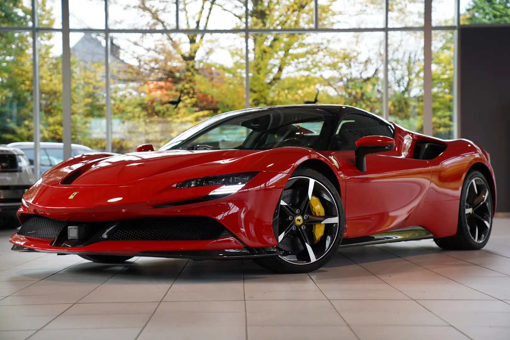 Ferrari Spider *Carbon80T€*ADAS*RACE* Червоний - 2