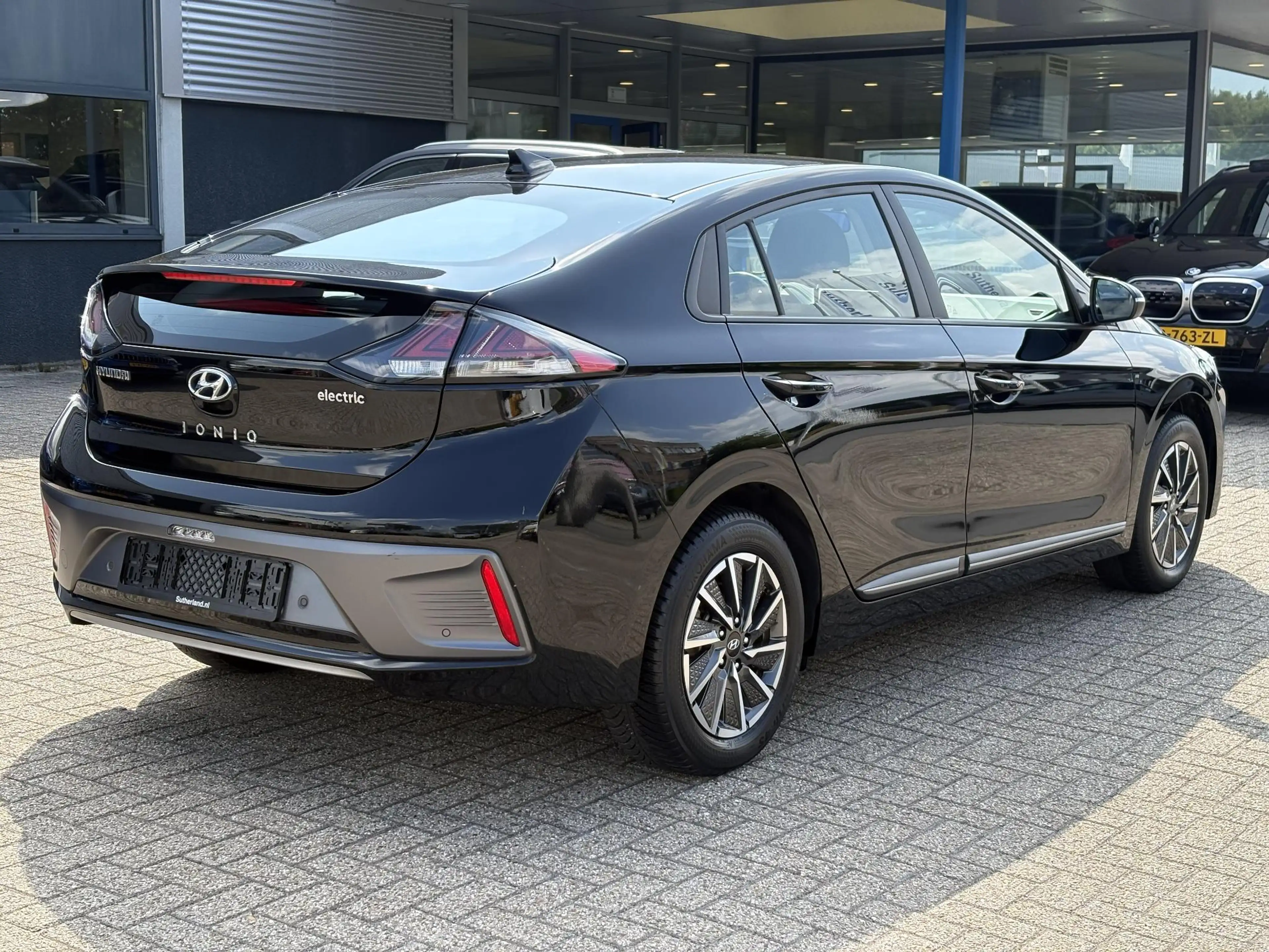 Hyundai IONIQ i-Motion EV 38 kWh 46.300 KM | SOH 95,6% | Navigat — photo 5
