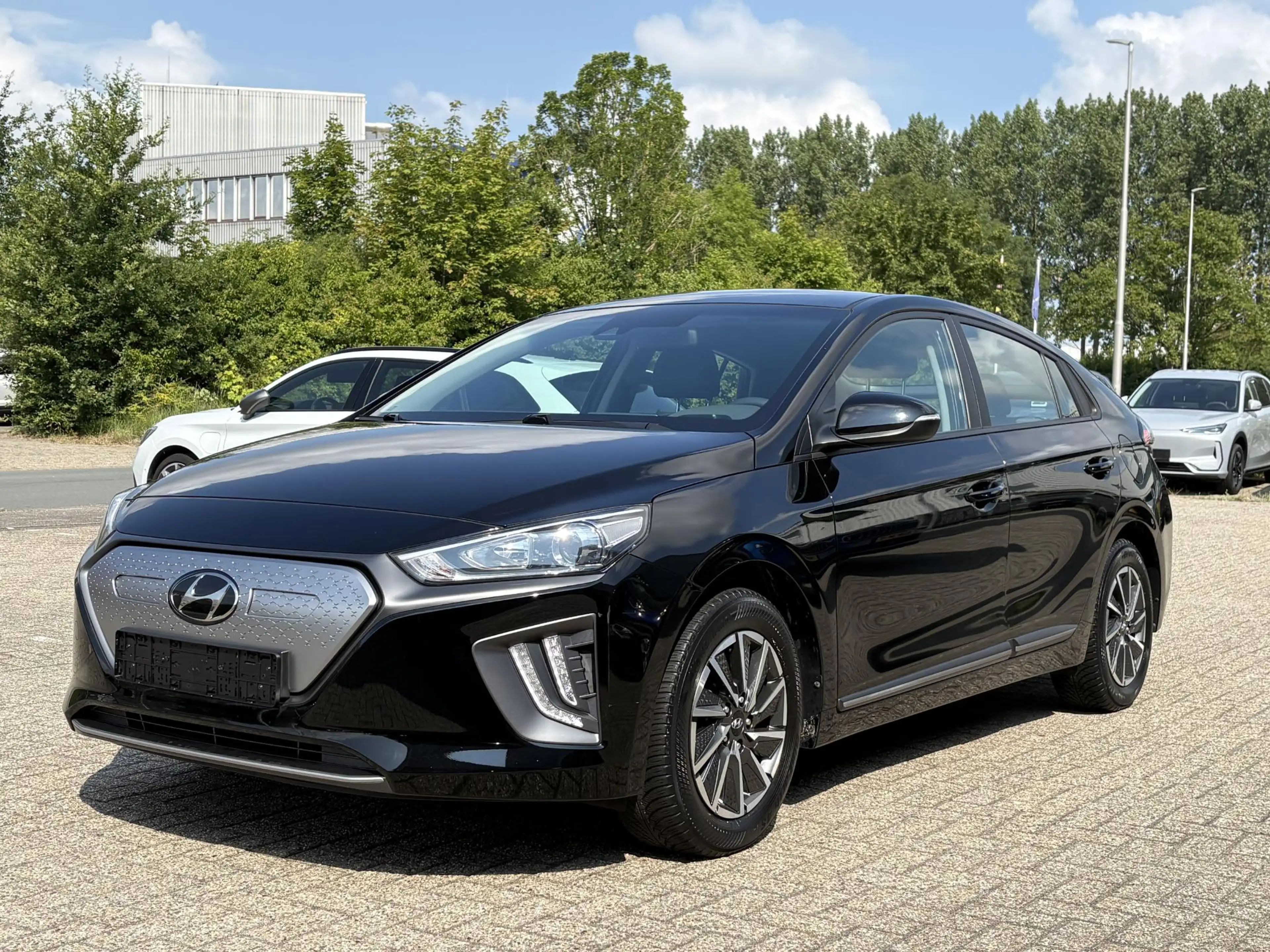 Hyundai IONIQ i-Motion EV 38 kWh 46.300 KM | SOH 95,6% | Navigat — photo 3
